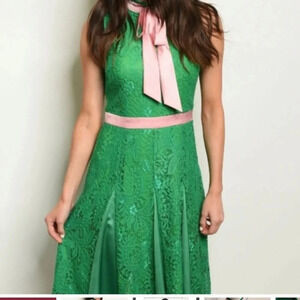 The Moon Emerald Green Lace Sleeveless Dress